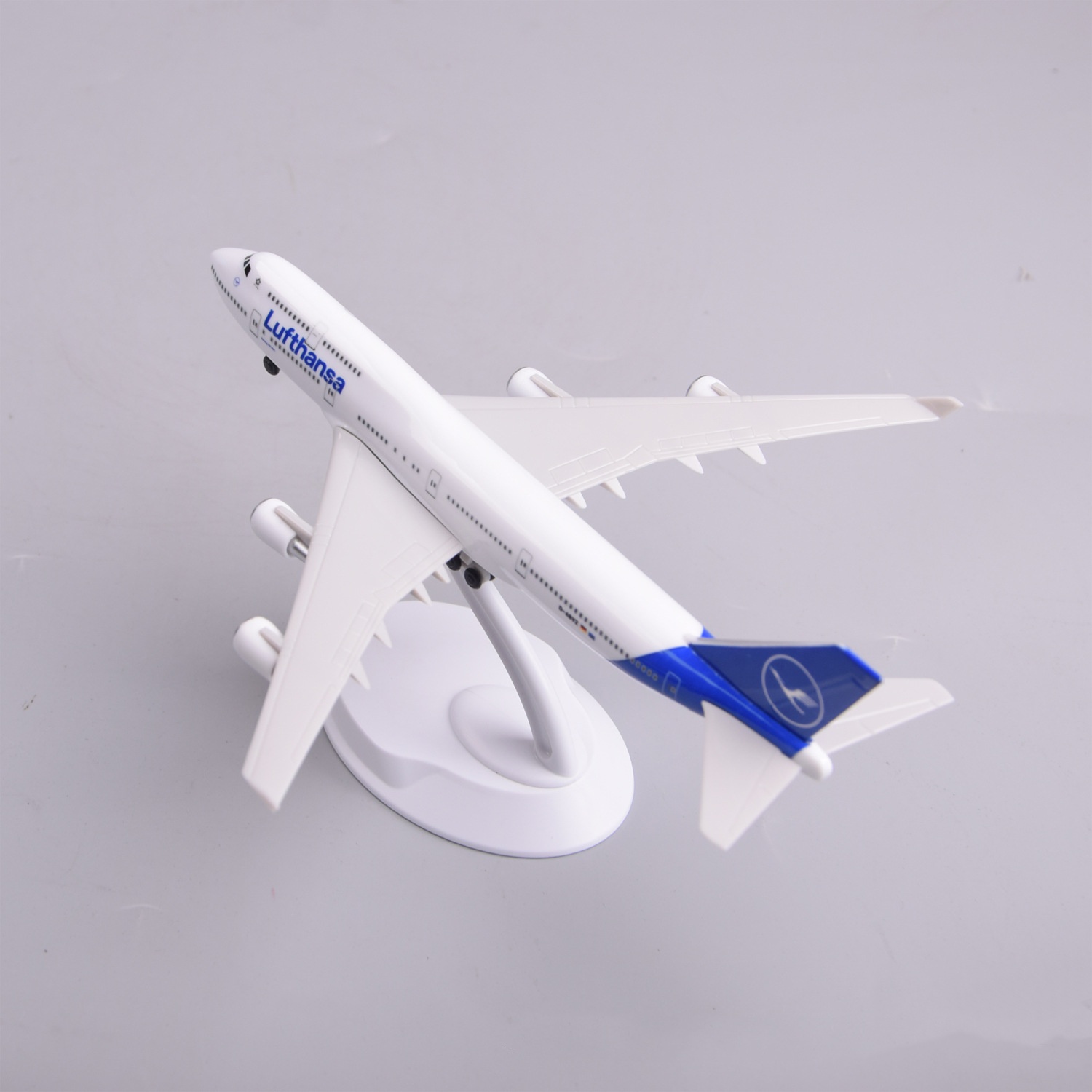 Scale Aircraft 20cm  747 Plane – Model Airplane Plastic Bewertung und Preis